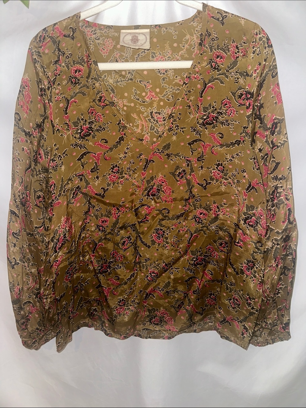 Muche et Muchette Women's Olive Floral Long-Sleeve V-Neck Top